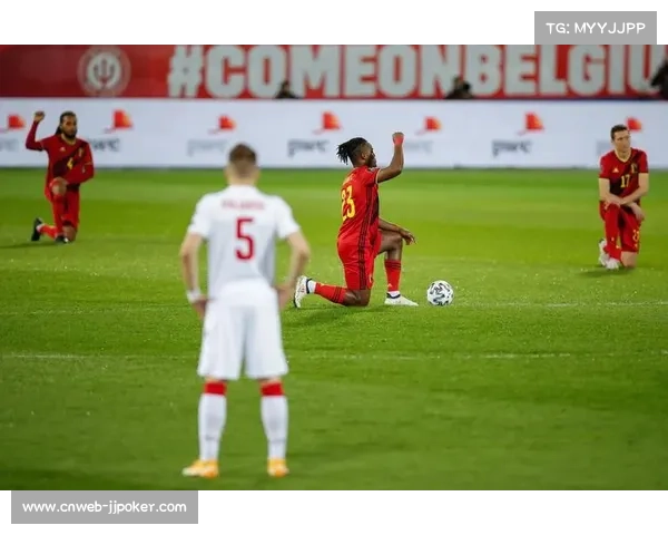 英超赛前跪地仪式成常态,反种族主义行动持续推进 英超赛前跪地仪式成常态,反种族主义行动持续推进